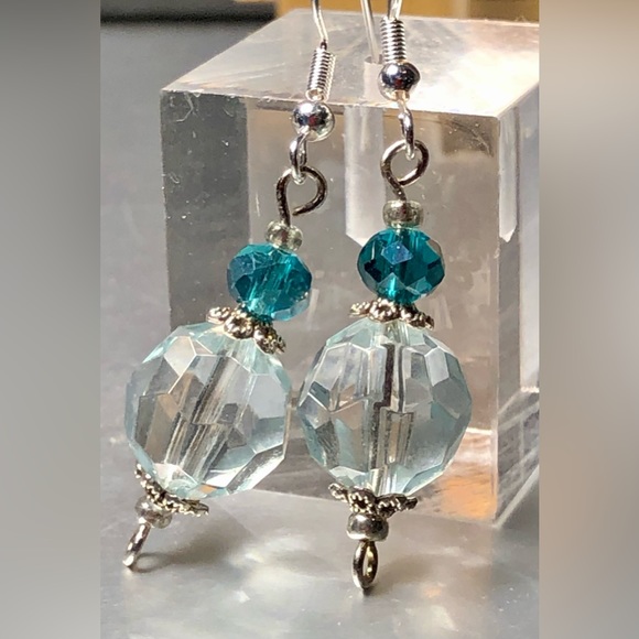 HAND CRAFTED necklace earring gift set Blue Silver upcycled clear glass beads - Picture 14 of 14